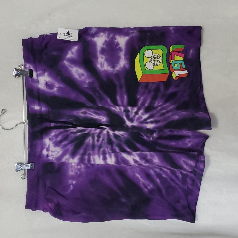NWT Disney Tie-Die Retro Activewear Size L